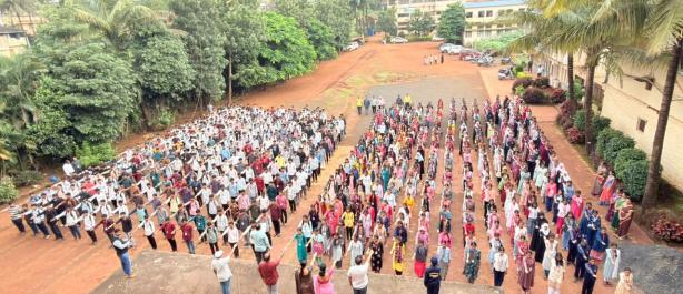 आजरा महाविद्यालय आजरा ज्युनियर व व्होकेशनल विभागातील विद्यार्थ्यांना शिक्षा सूची व कॉपीमुक्त परीक्षा अभियाना अंतर्गत  शपथ दिली